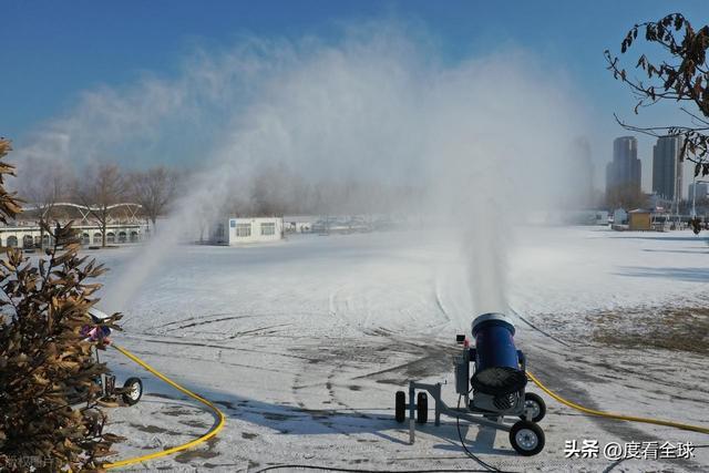 九游体育：提前锁定顶流！哈尔滨全域造雪启动满城冰雪盛宴蓄势待发(图1)