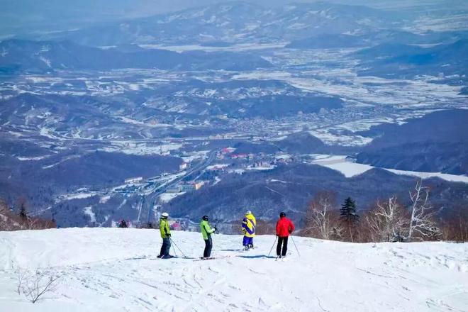 三山联网焕新颜冰雪赋能兴乡村｜亚布力绘就文旅融合振兴新图景(图7)