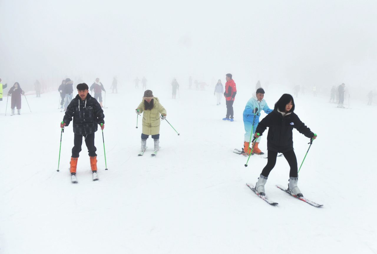 贵州六盘水：冰雪经济热力十足(图5)