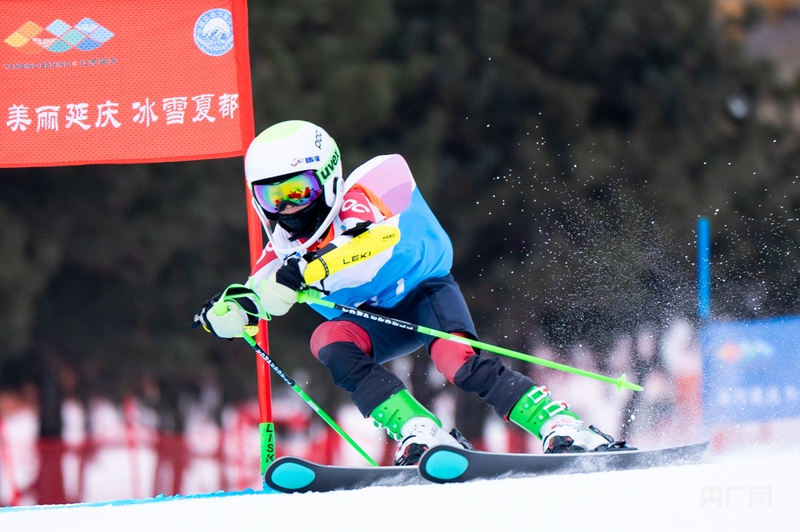 九游体育:2026年第七届京张大众滑雪交流赛开赛(图1)