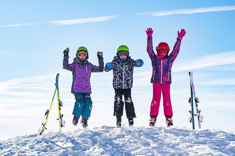 新雪季开启！新手也能放心冲的滑雪安全指南来了(图6)
