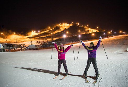 九游体育网站：冬季韩国5日滑雪团：江原道度假村选择、装备租赁与新手安全提示(图4)