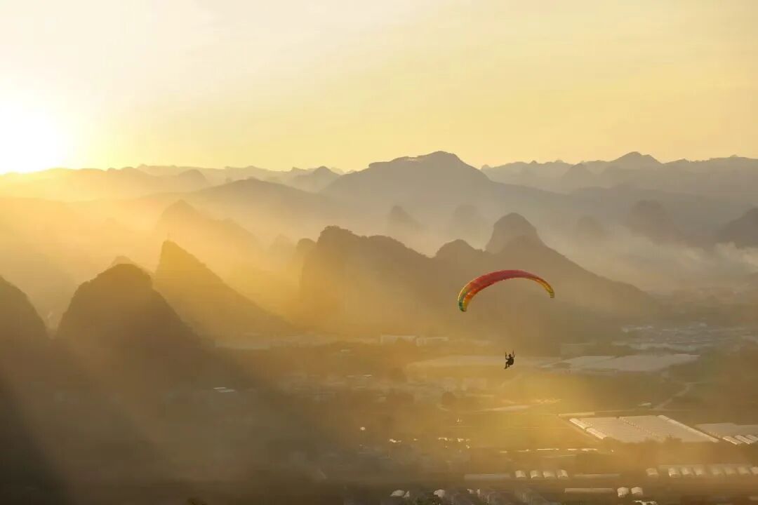 九游体育网站：体育经济赋能新春消费：广西户外运动精品线路成为新春经济增长点(图2)