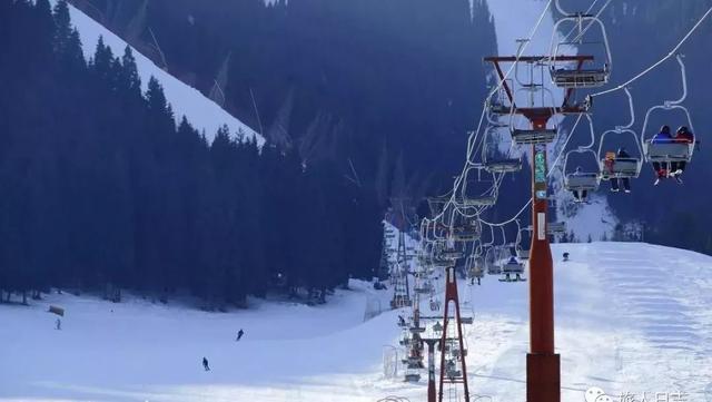 九游体育网站:再不去滑雪冬天就过了!国内超人气滑雪场推荐(图6)