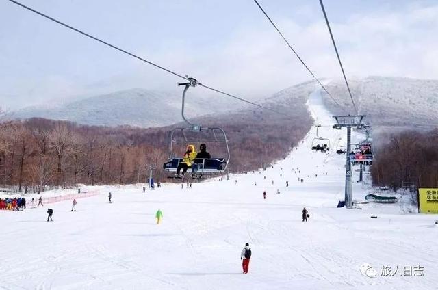 九游体育网站:再不去滑雪冬天就过了!国内超人气滑雪场推荐(图4)