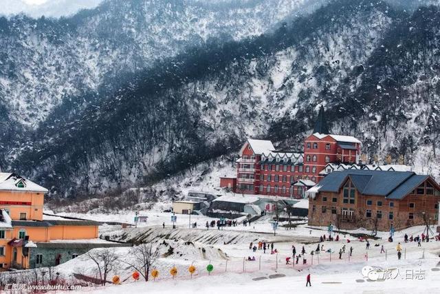 九游体育网站:再不去滑雪冬天就过了!国内超人气滑雪场推荐(图9)