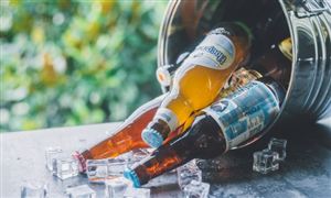 滑雪行业预测：预计2023年-2024年冰雪季用户出游人次及旅游消费将迎来爆发式增长(图2)