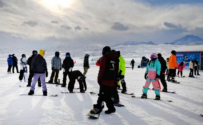 九游体育网站：2023新疆滑雪场地图收藏等开滑(图28)