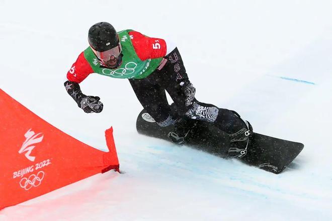 新手滑雪第一课：学会如何正确摔跤(图6)