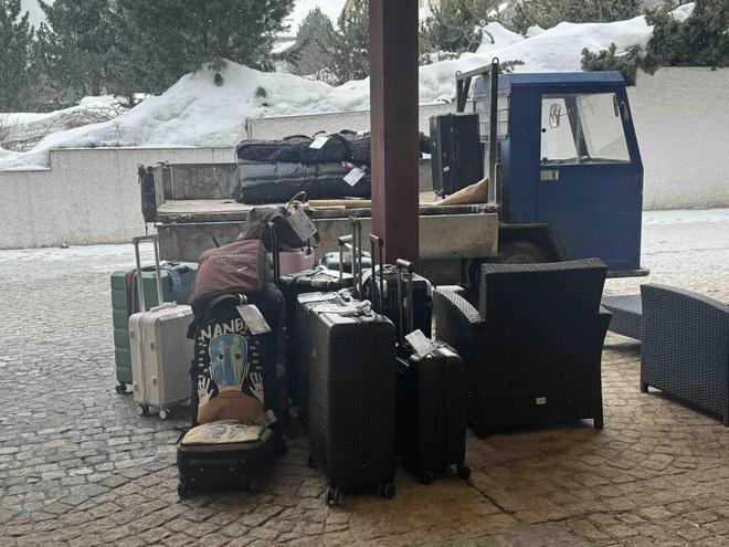 九游体育网站：瓦莱州（萨斯斐+内达兹四山谷）｜冰川纯净与四山谷辽阔藏着阿尔卑斯最本真的雪魂(图12)