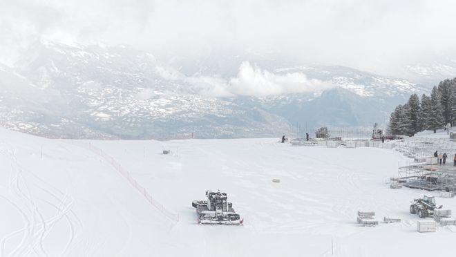 九游体育网站：瓦莱州（萨斯斐+内达兹四山谷）｜冰川纯净与四山谷辽阔藏着阿尔卑斯最本真的雪魂(图14)