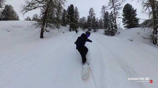 九游体育网站：瓦莱州（萨斯斐+内达兹四山谷）｜冰川纯净与四山谷辽阔藏着阿尔卑斯最本真的雪魂(图18)